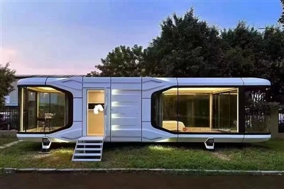 Maison de capsule spatiale de luxe